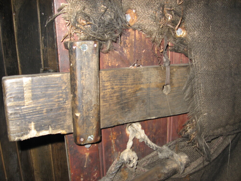 2010-11 Detail of cold porch door, Scott's 'Terra Nova' hut, Cape Evans (001)