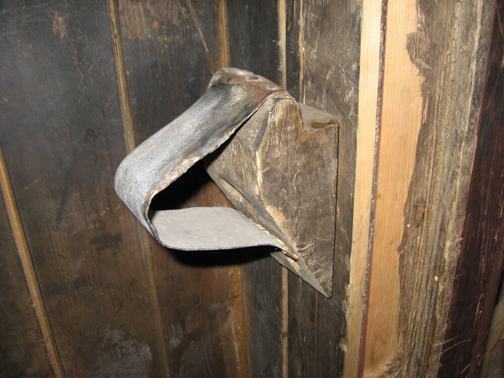 2010-11 Detail of cold porch door, Scott's 'Terra Nova' hut, Cape Evans (002)
