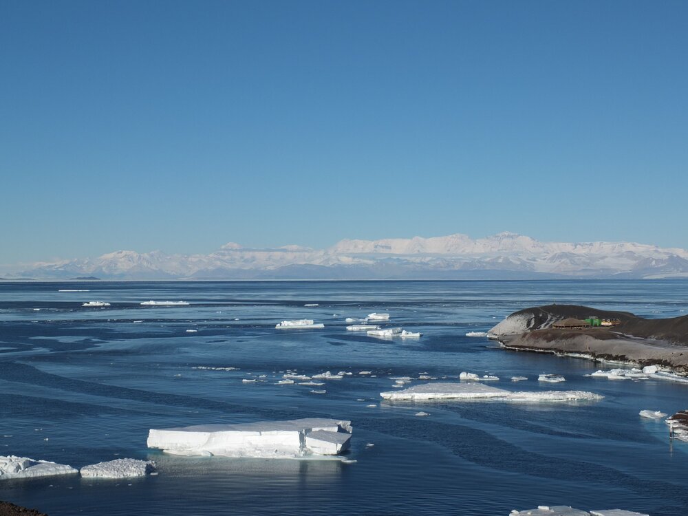 2014 Hut Point and Royal Society Range (003)
