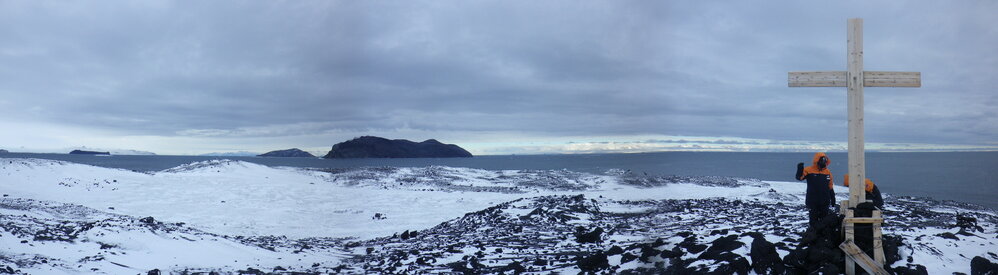 2014 Wind Vane Hill Cross panorama (002)