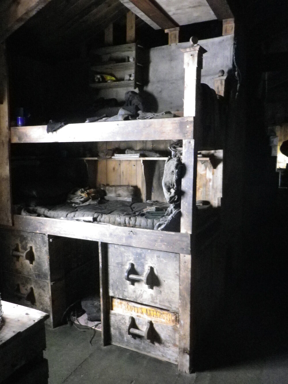 2014 Scott's 'Terra Nova' hut interior, bunks of Nelson and Day, Biology area (002)