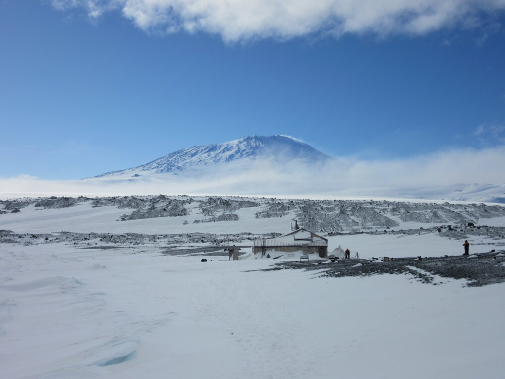 2015-16 Scott's 'Terra Nova' hut and Mount Erebus