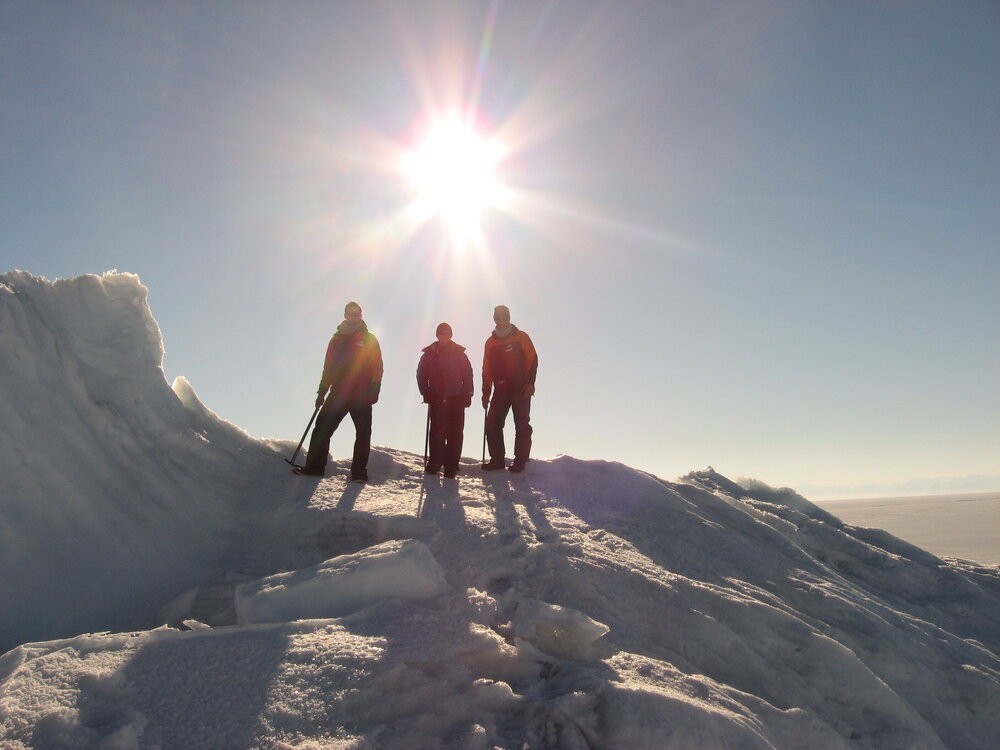 2010-11 Jamie Clarke, Cricket Harbeck, Randy Churchill on a walk