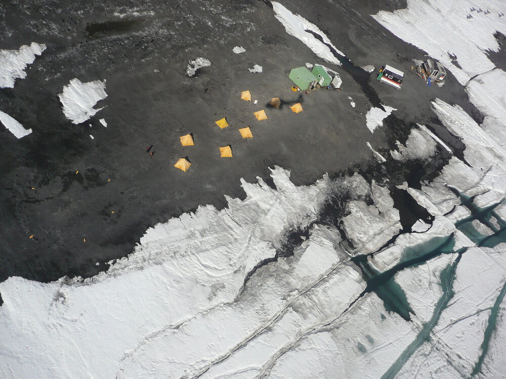 2010-11 Cape Evans field camp from the air