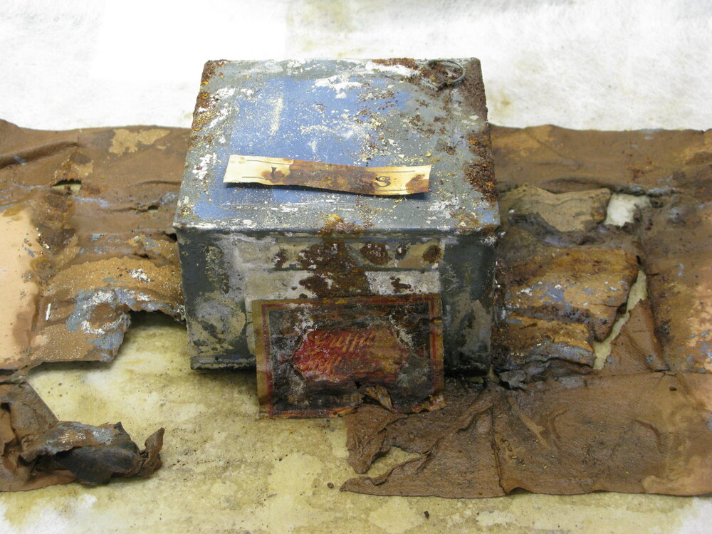 Treating Griffiths McAllister tin (007)