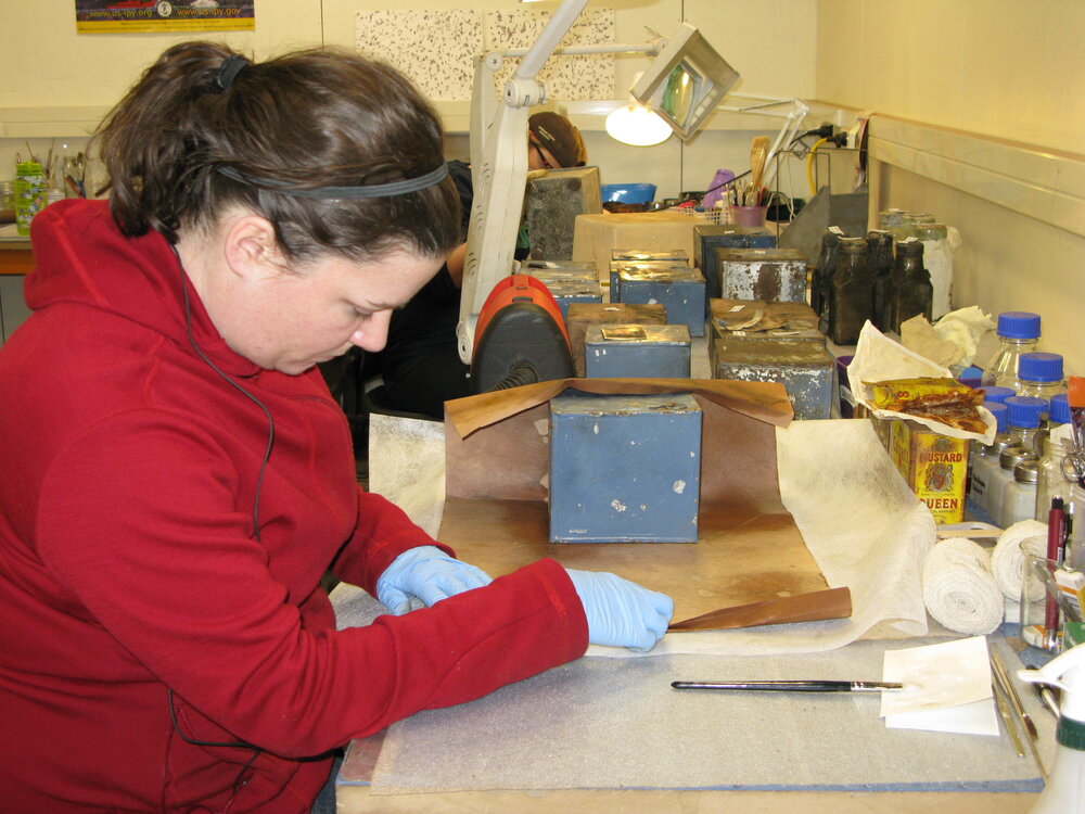Reapplying Griffiths McAllister tin wrapper (001)