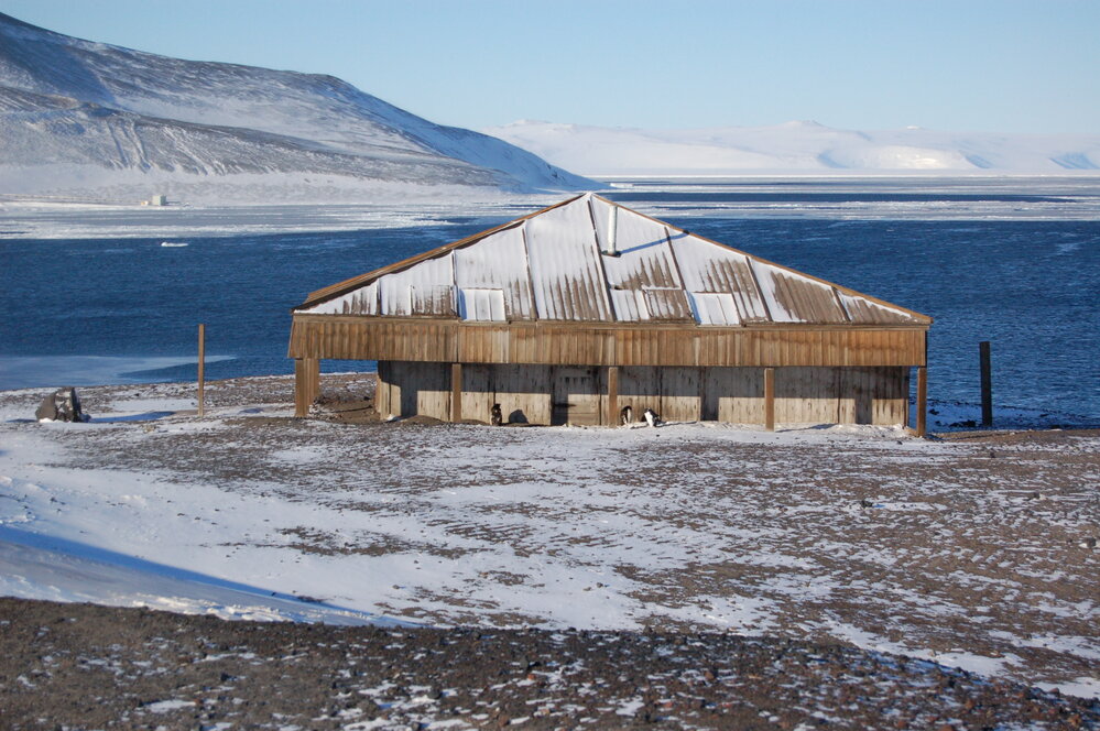 North elevation, Scott's 'Discovery' hut