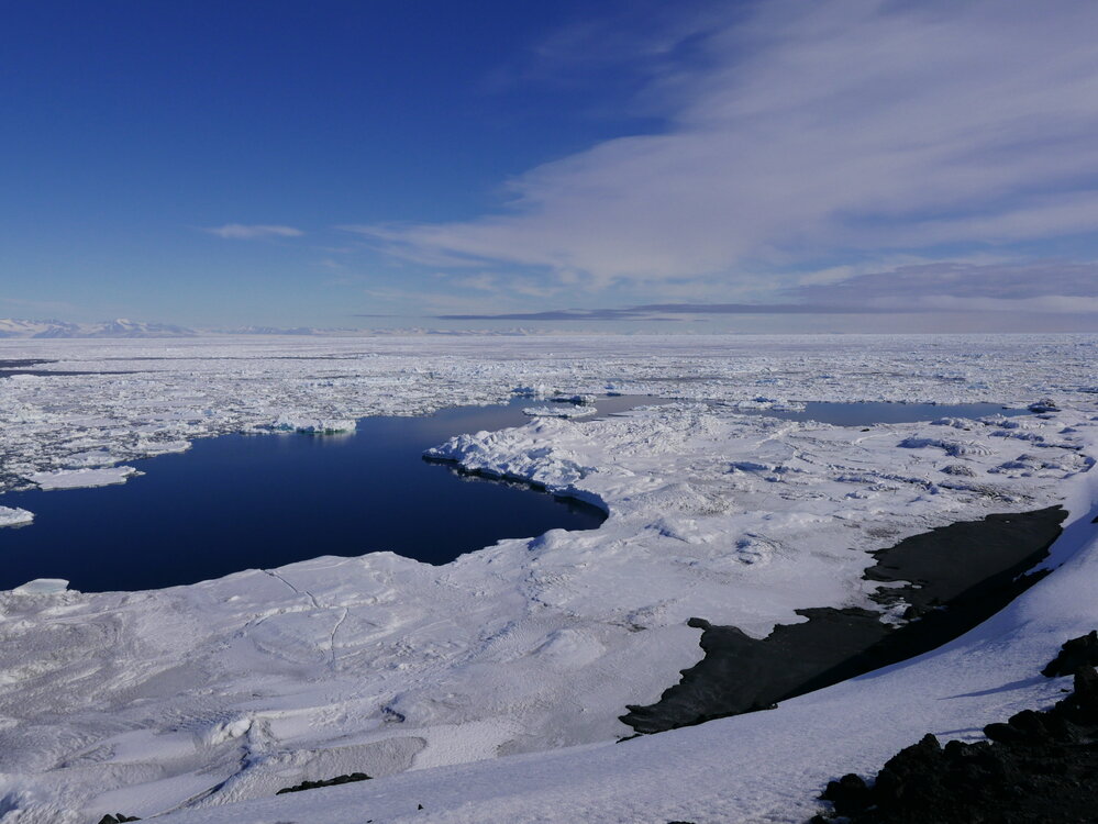 2018-19 Sea ice breaking up near Cape Royds (001)
