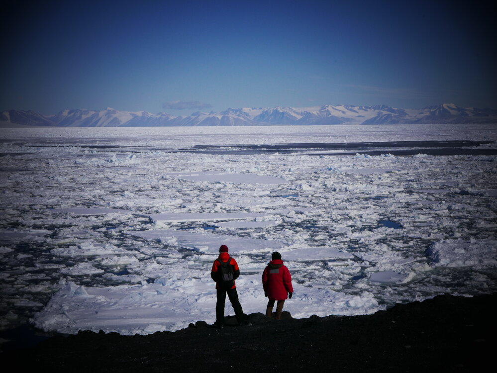 2018-19 Sea ice breaking up near Cape Royds (002)