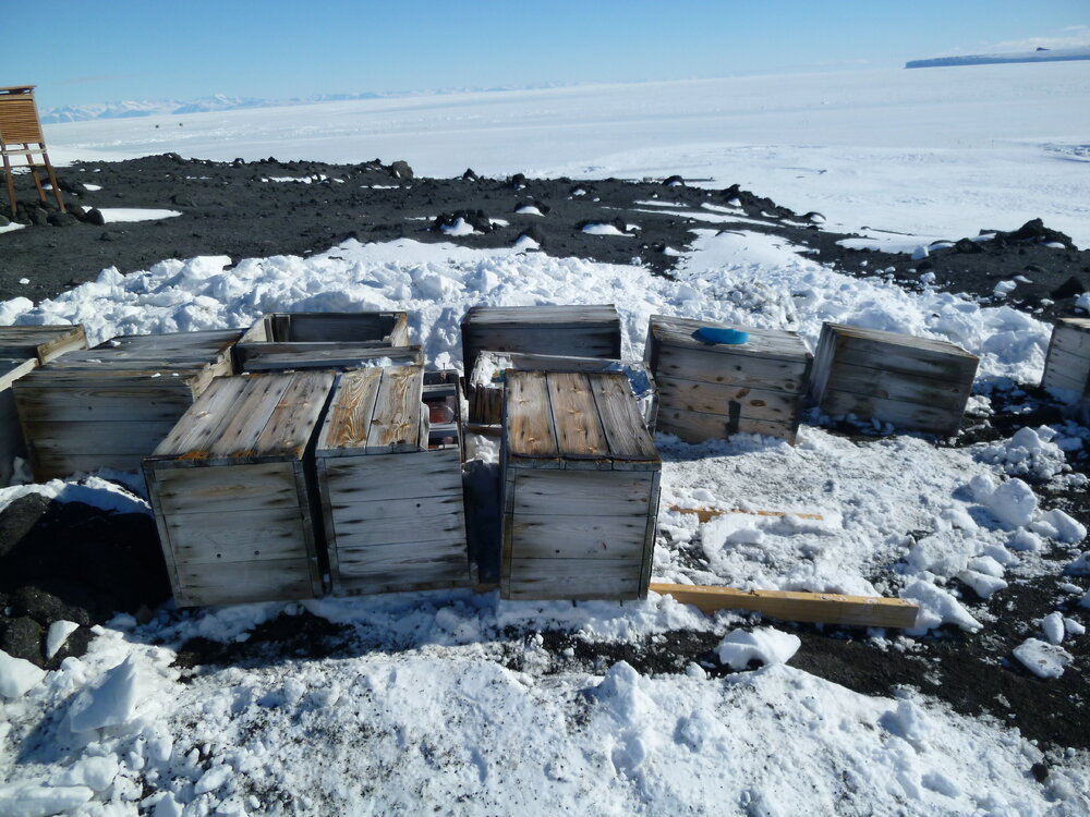 Fuel cache, Cape Evans (001)