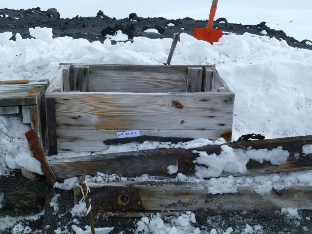 Provision box, Cape Evans (006)