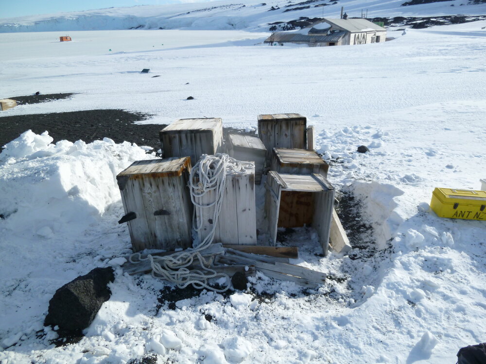 Fuel cache, Cape Evans (006)