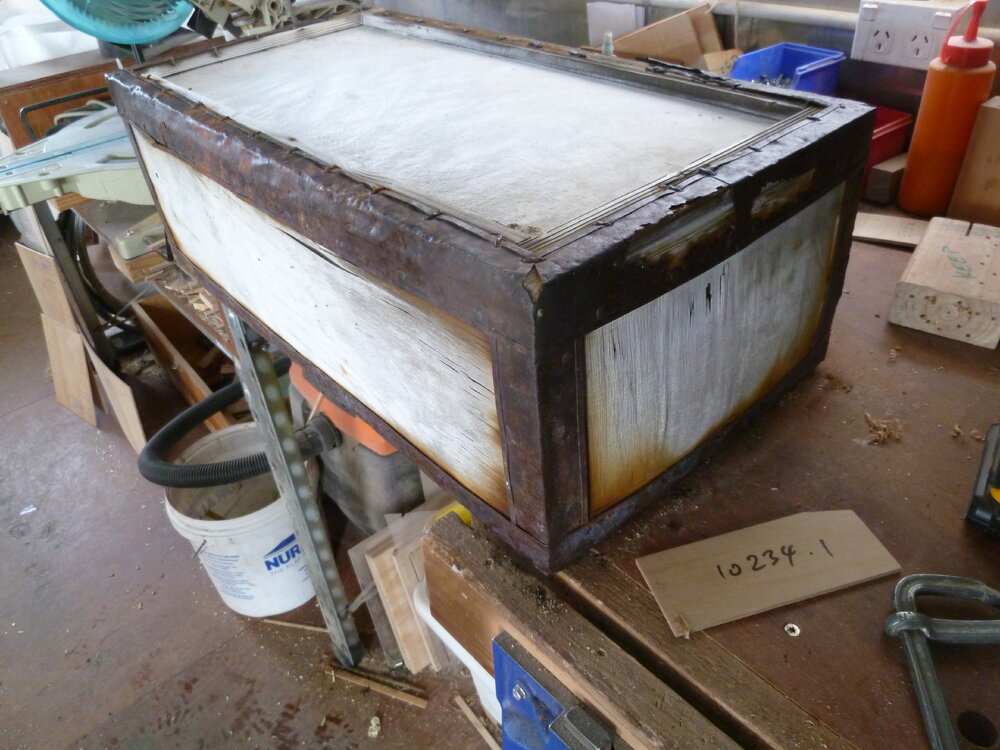 Venesta case before treatment (005)