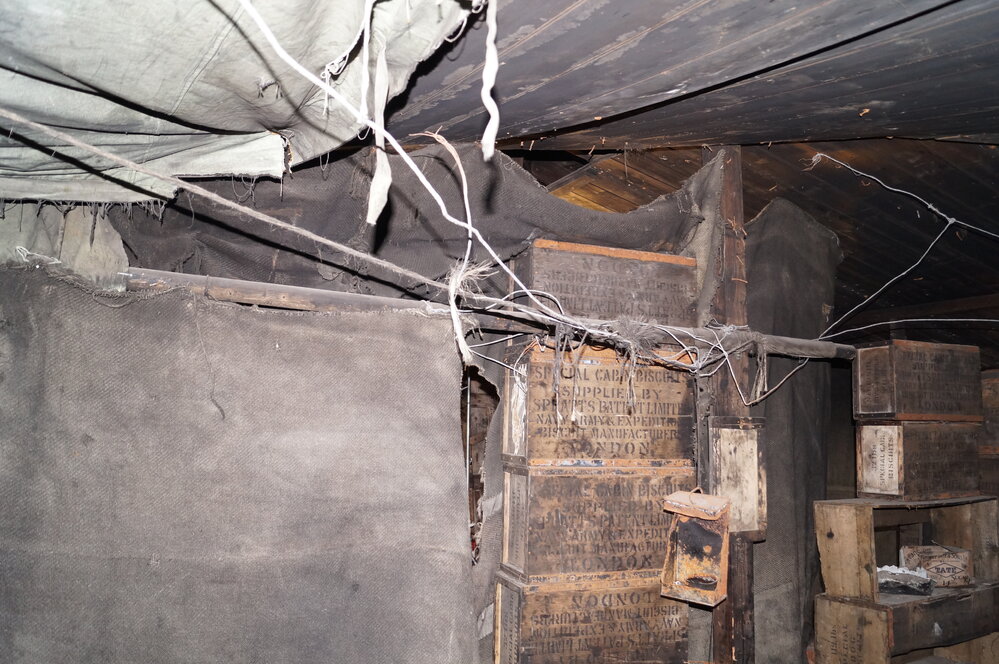 Canvas ceiling and wall lining, Scott's 'Discovery' hut (001)