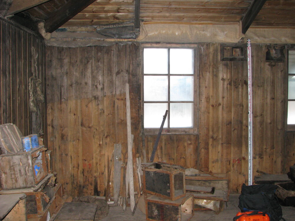 Measuring wall, Scott's 'Discovery' hut 