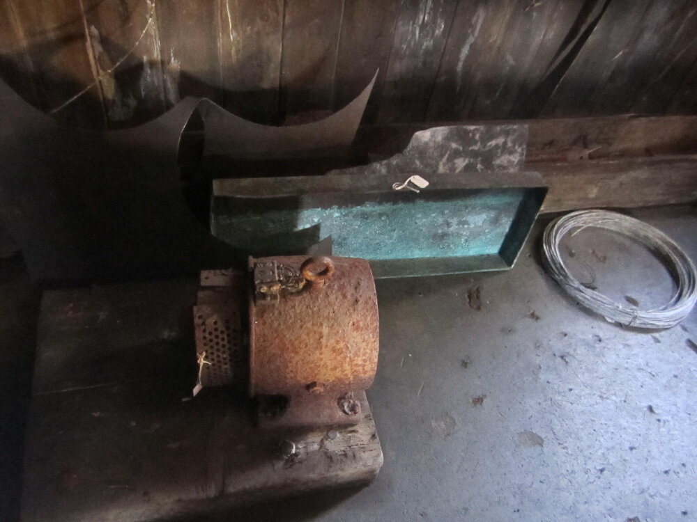 Artefacts near Wright's bunk, Scott's 'Terra Nova' hut 