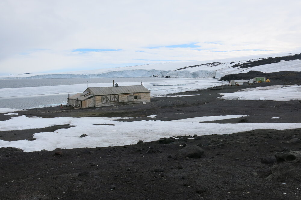 2013-14 Wire in the environment at Cape Evans (005)