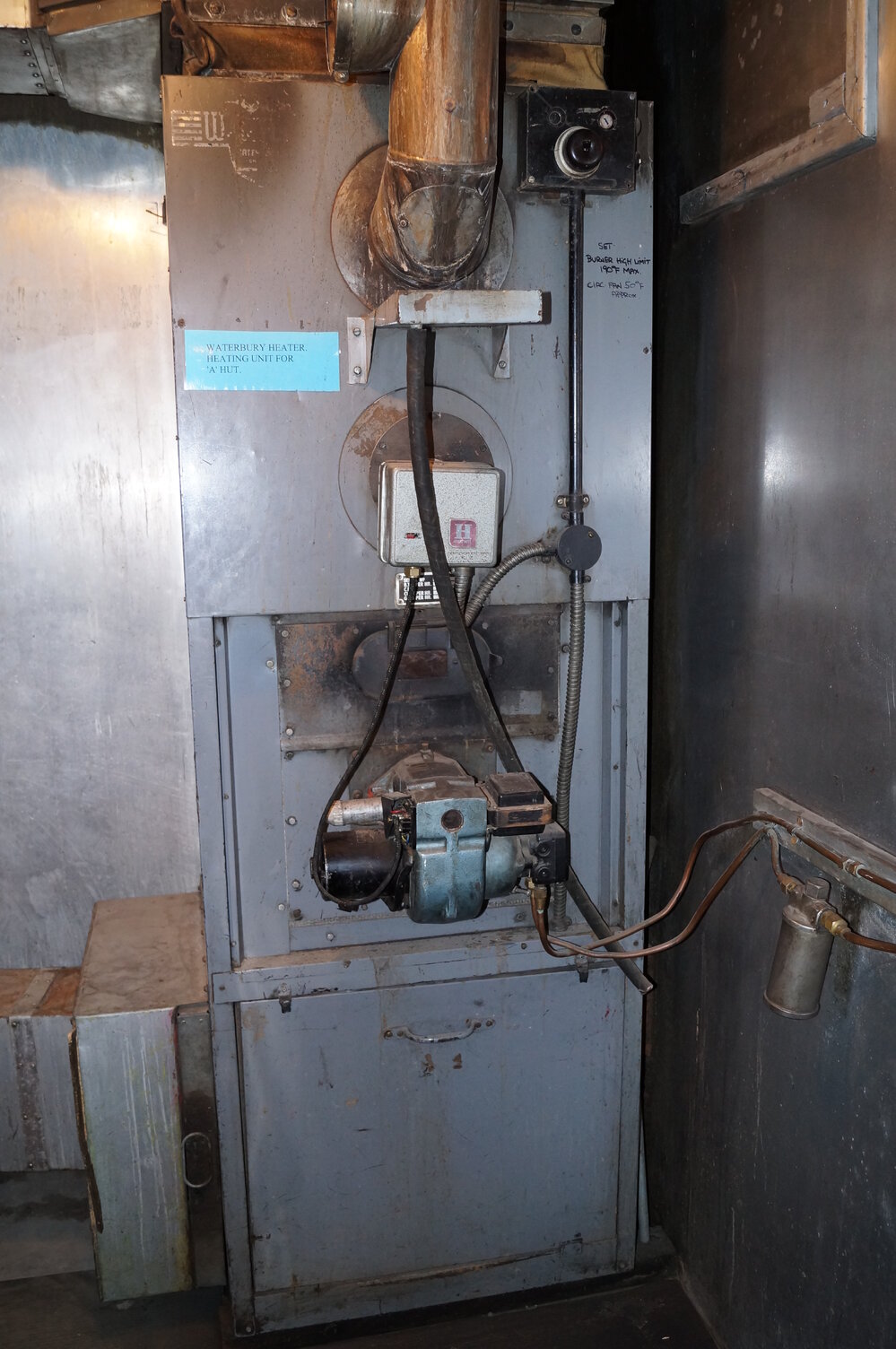 2013-14 Waterbury heater inside Hillary's TAE/IGY hut, Pram Point