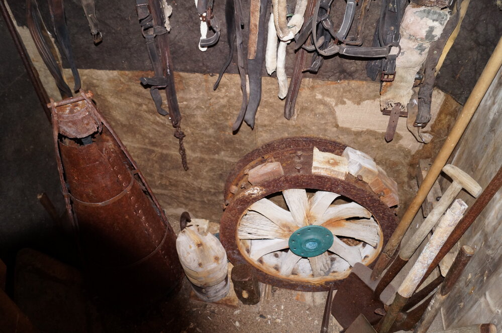 2012-13 Shackleton's 'Nimrod' hut inspection, interior 
