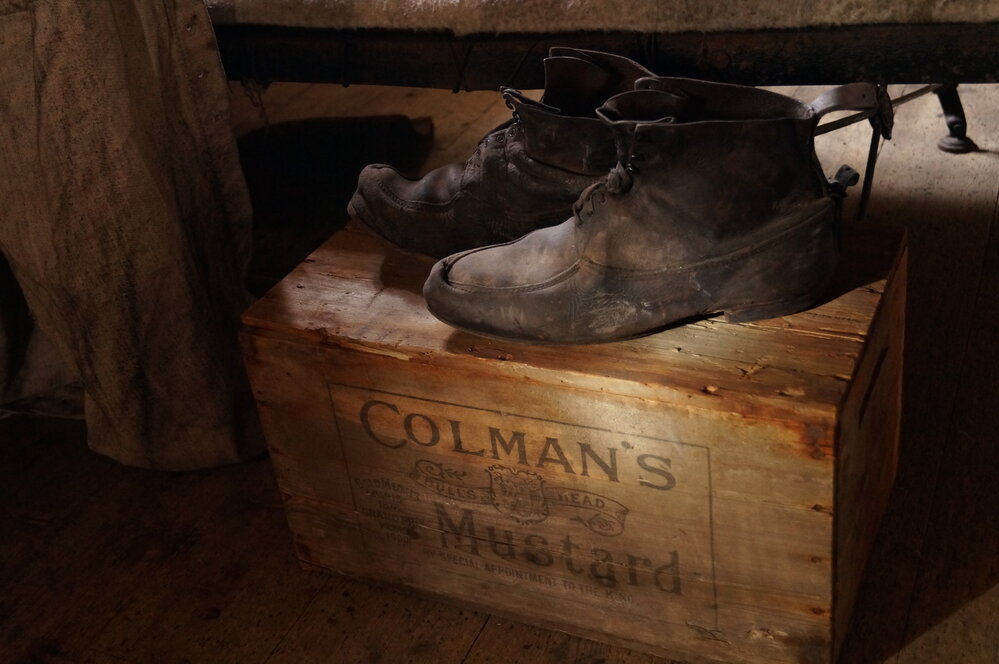 2012-13 Shackleton's 'Nimrod' hut artefact monitoring - Colman's box and boots