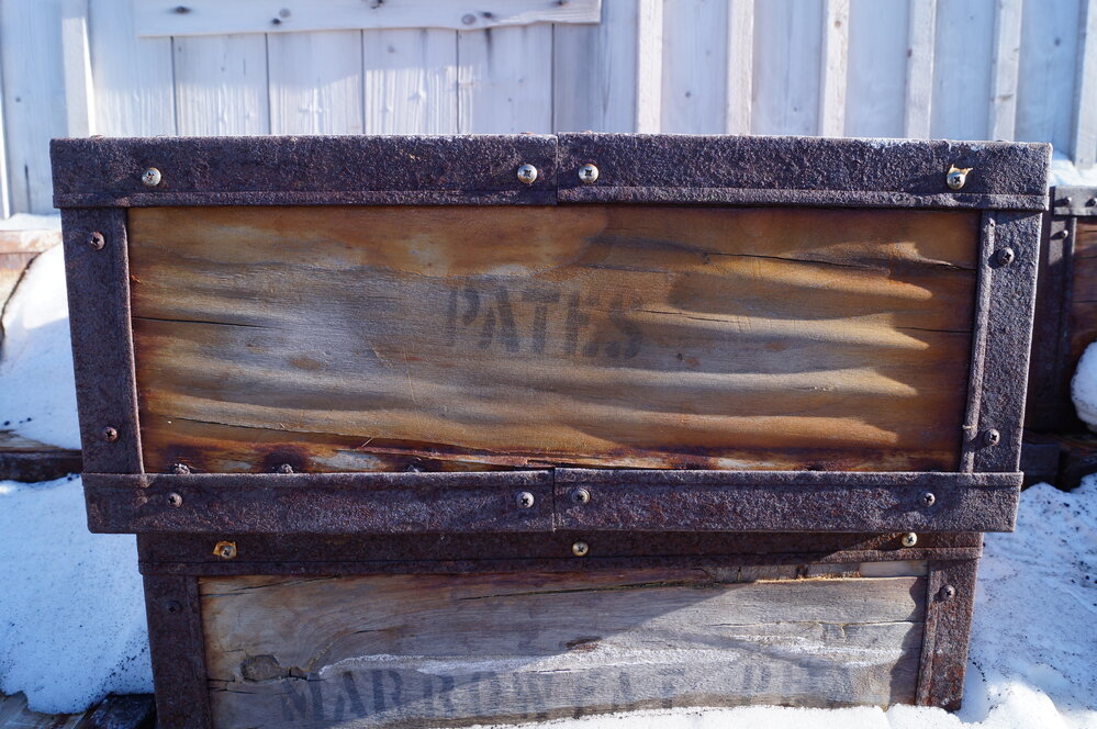 2012-13 Shackleton's 'Nimrod' hut artefact monitoring - Venesta cases