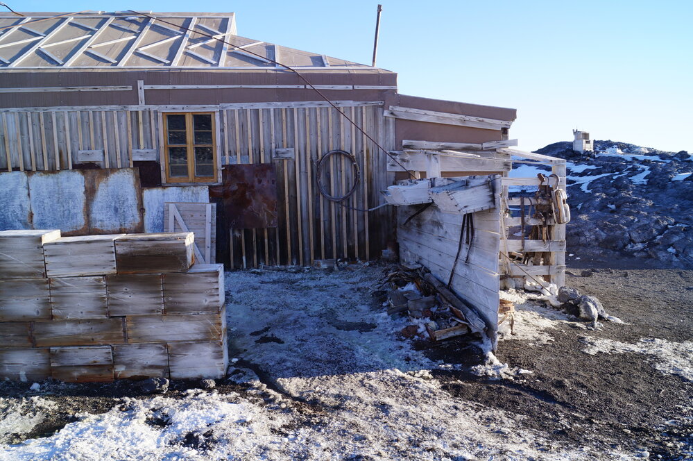 Shackleton's 'Nimrod' hut, north elevation (002)