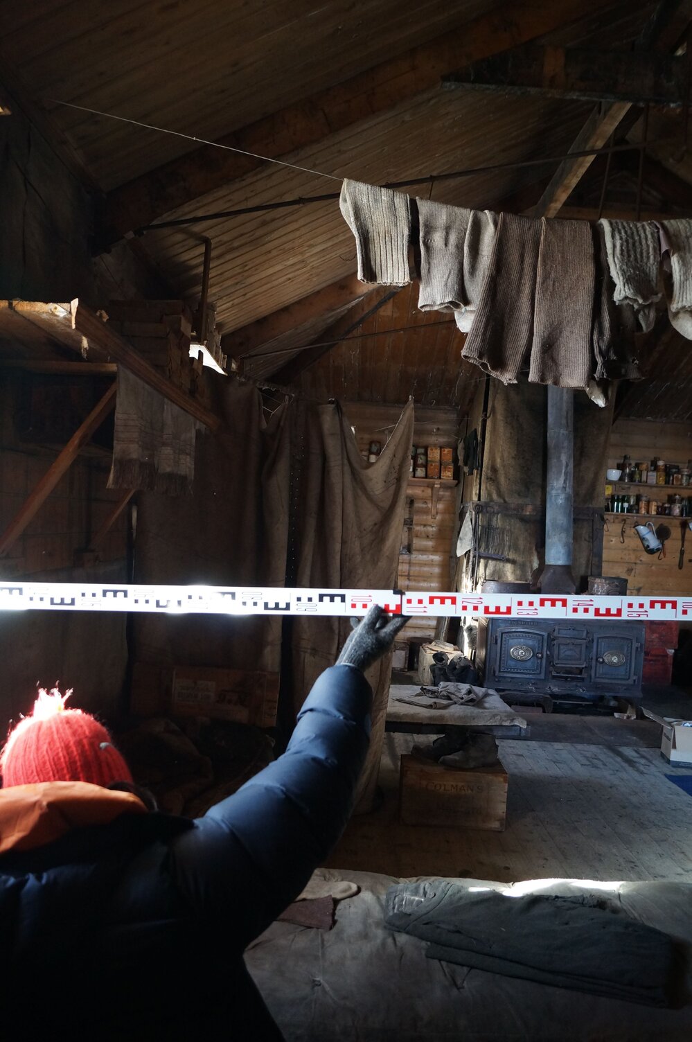 2012-13 Shackleton's 'Nimrod' hut survey, interior (022)