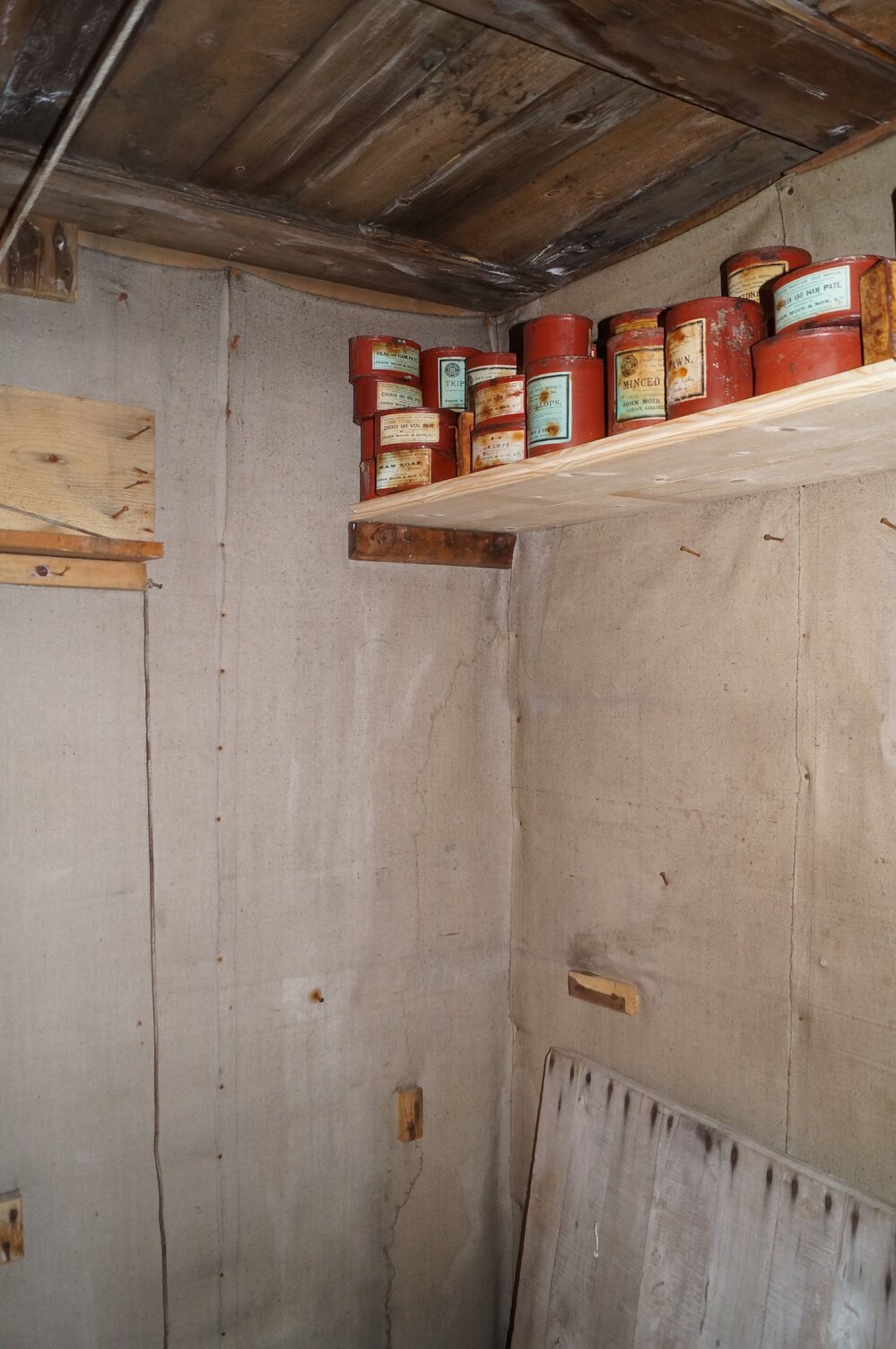 2012-13 Shackleton's 'Nimrod' hut survey, interior (070)