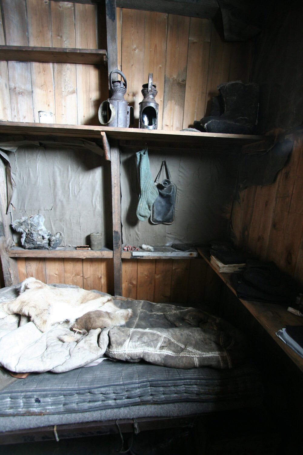 Scott's Cubicle, Scott's 'Terra Nova' hut (001)