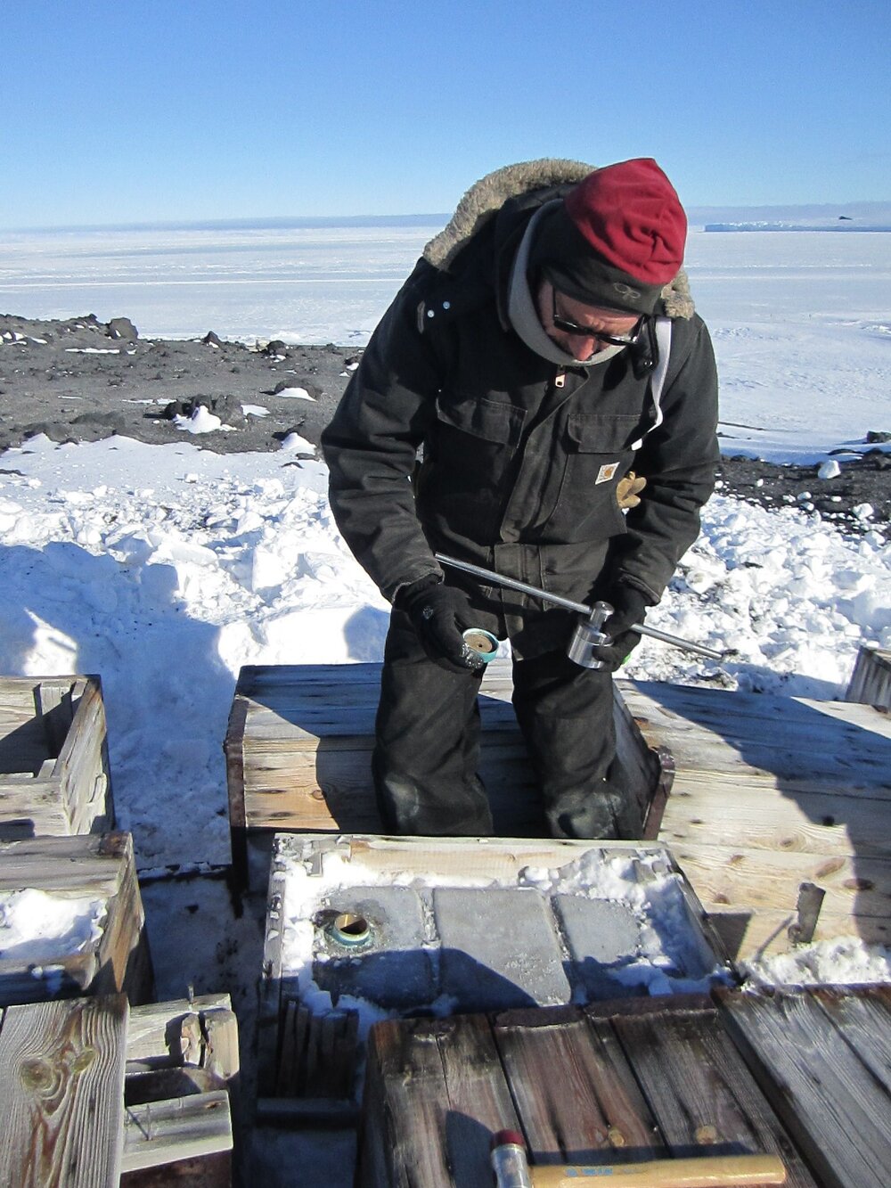 Fuel box cache at Cape Evans (001)