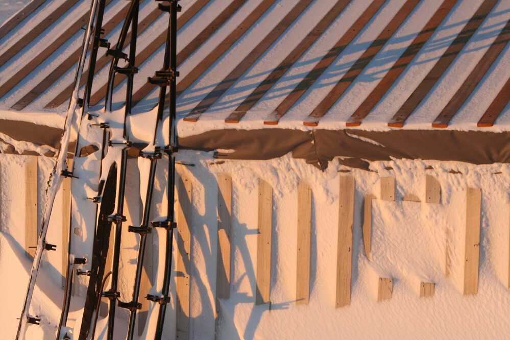 Snow build-up on Scott's 'Terra Nova' hut (007)