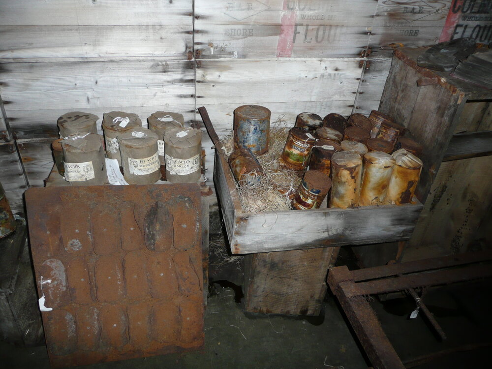 Baking tray and tinned food, Scott's 'Terra Nova' Hut 