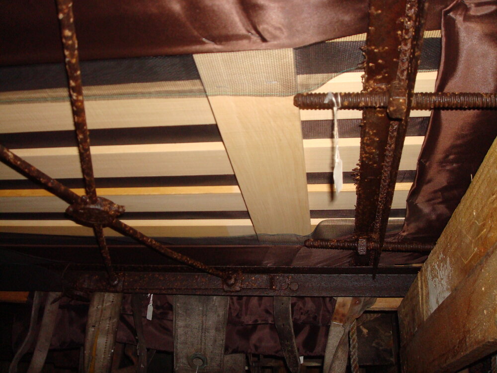 Bed frame, Scott's 'Terra Nova' Hut (004)