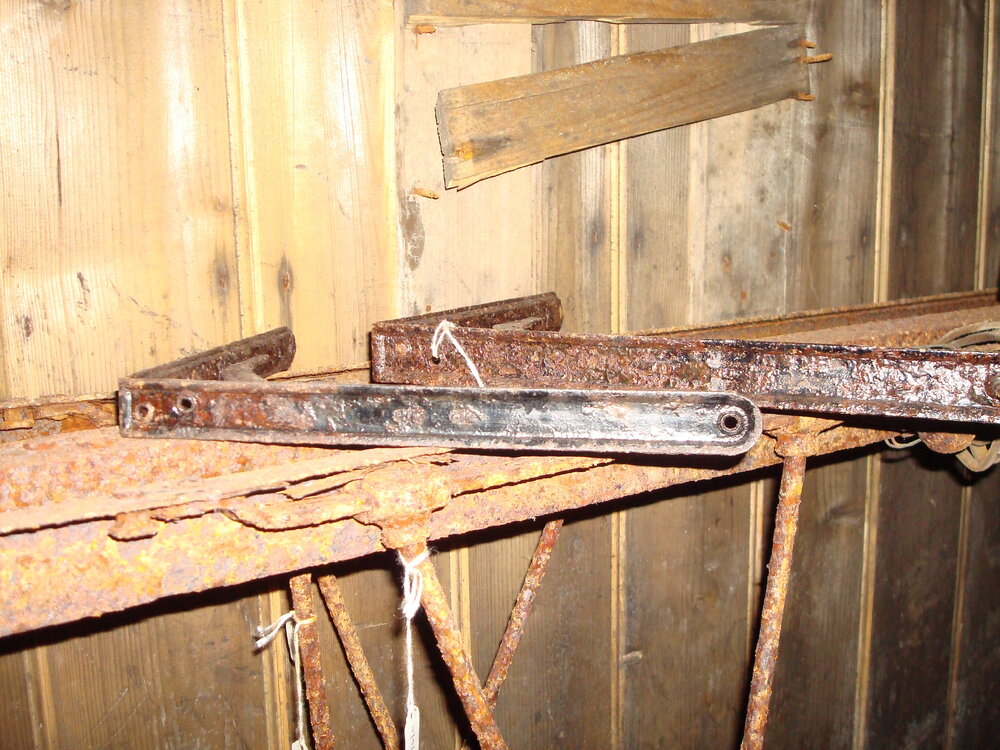 Bed frames, Scott's 'Terra Nova' Hut (006)