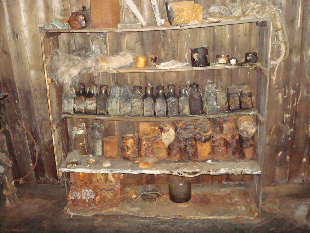 Artefacts on the messdeck shelves, Scott's 'Terra Nova' Hut (001)