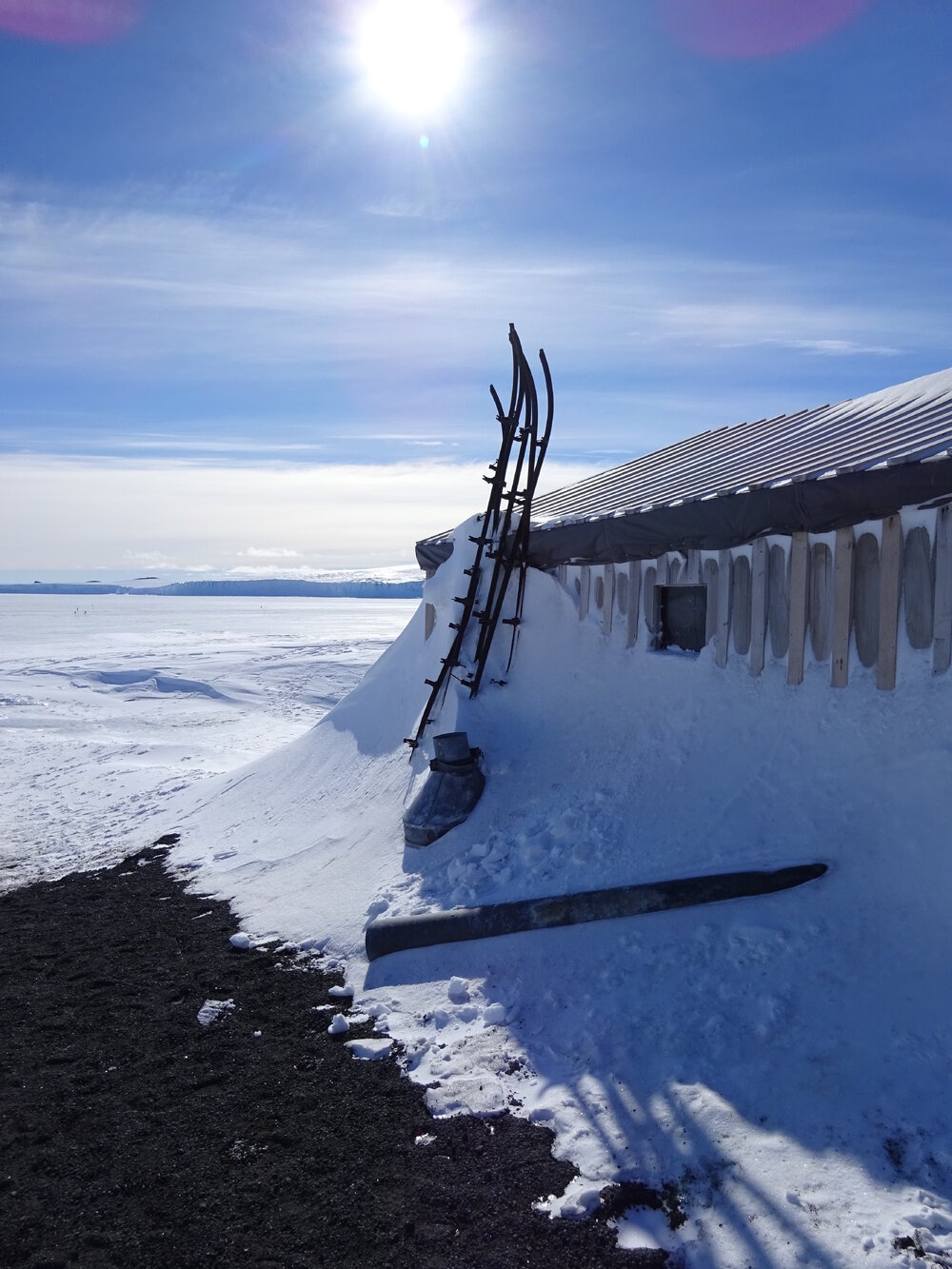 2017-18 Scott's 'Terra Nova hut, snow build-up on West elevation