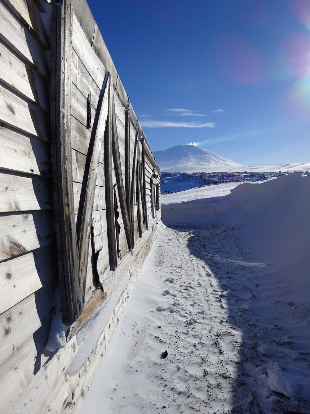 2017-18 Scott's 'Terra Nova hut, South elevation