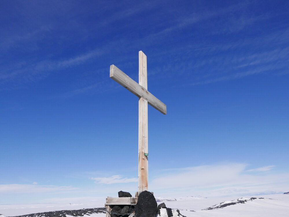 2017-18 Wind Vane Hill Cross