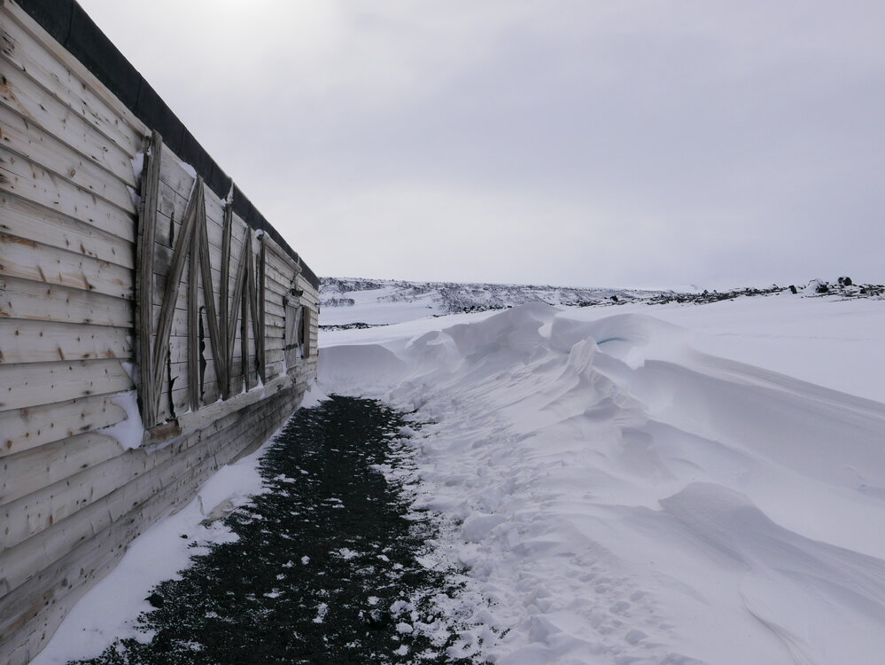 2017-18 Scott's 'Terra Nova' hut, South elevation and snow bank