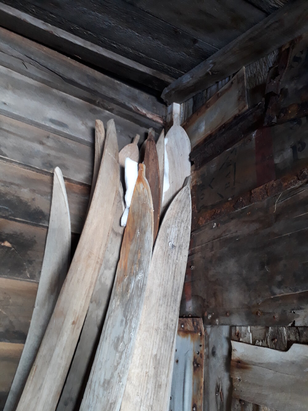 2017-18 Scott's 'Terra Nova' hut, work task, snow ingress (007)