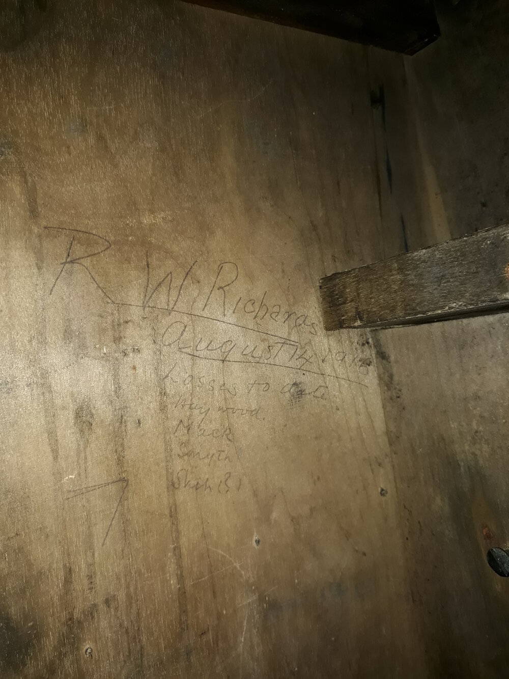2017-18 Scott's 'Terra Nova' hut, monitoring, interior graffiti