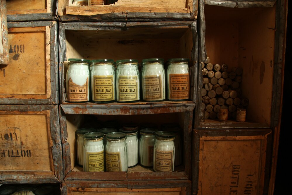 2017-18 Shackleton's 'Nimrod' hut, interior, table salt jars