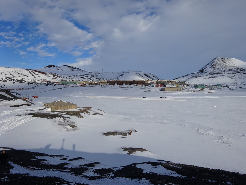 2017-18 Scott's 'Discovery' hut and McMurdo Station