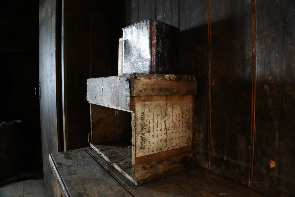 2017-18 Scott's 'Discovery' hut, interior, Stove Area artefacts