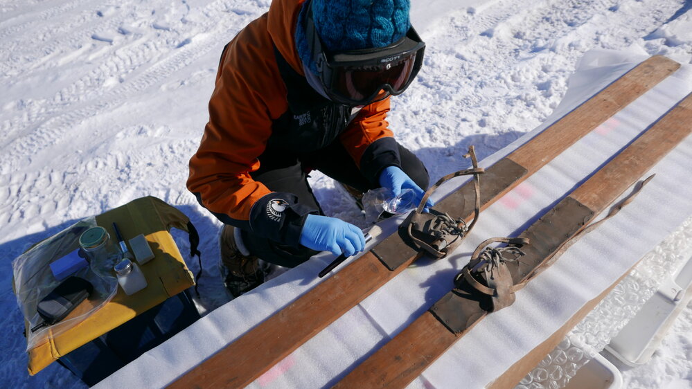 2017-18 Scott Base, AHT's Diana McCormack working on ski