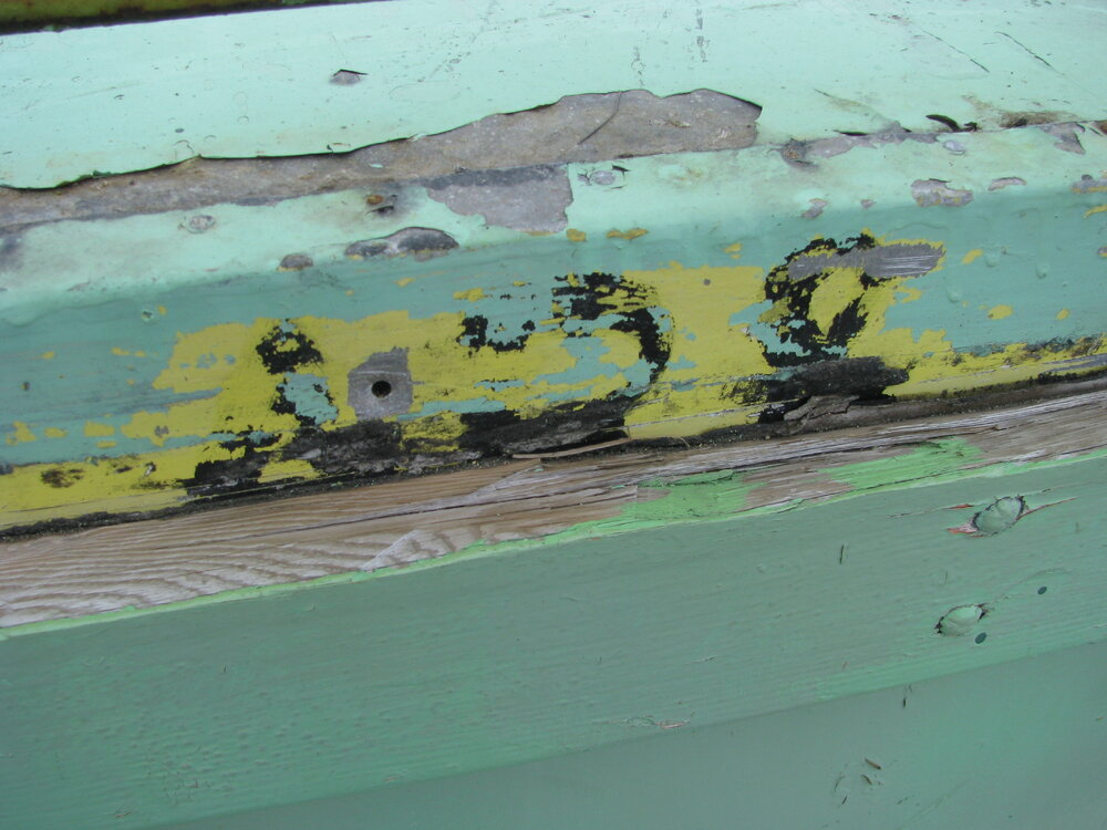 2016-17 Hillary's TAE/IGY hut, exterior painted text detail (001)