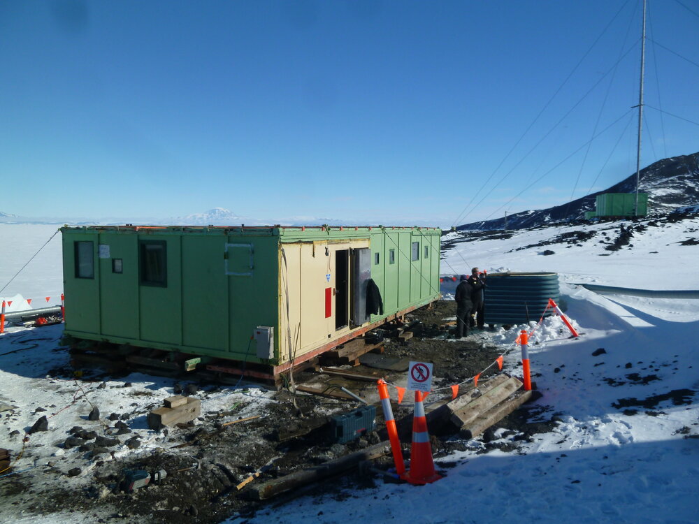 2016-17 Hillary's TAE/IGY hut, Cold Porch works, after contemporary outer Cold Porch removal