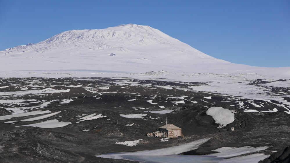 2018-19 Shackleton's 'Nimrod' hut, Cape Royds