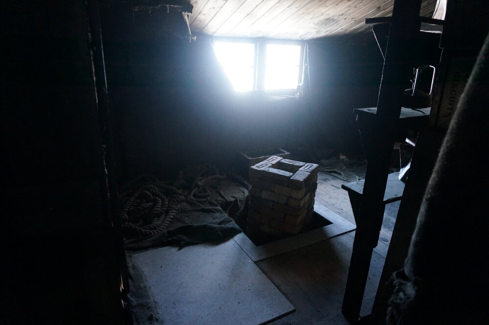 2018-19 Physical Laboratory inside Scott's 'Discovery' hut, Hut Point