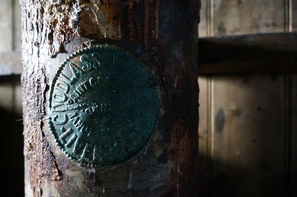 2018-19 Varnish tin inside Scott's 'Discovery' hut, Hut Point